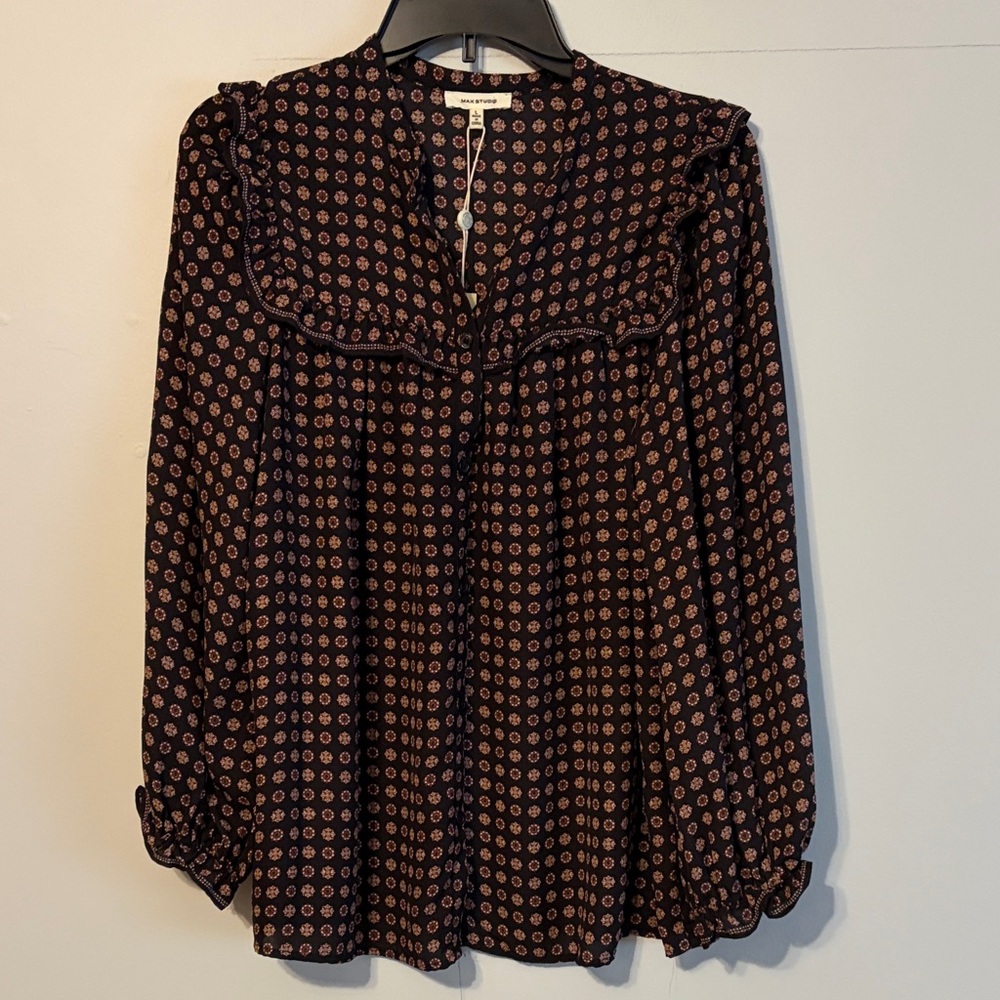 Max Studio Black and red button down blouse Ruffle Detail. Large. NWT.
